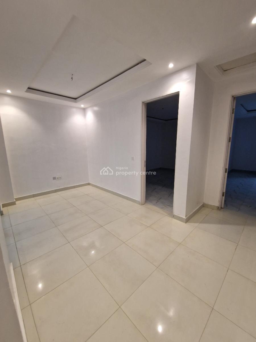 2 Bedroom Maisonette, Off Fredoom Way, Lekki Phase 1, Lekki, Lagos, Flat / Apartment for Rent