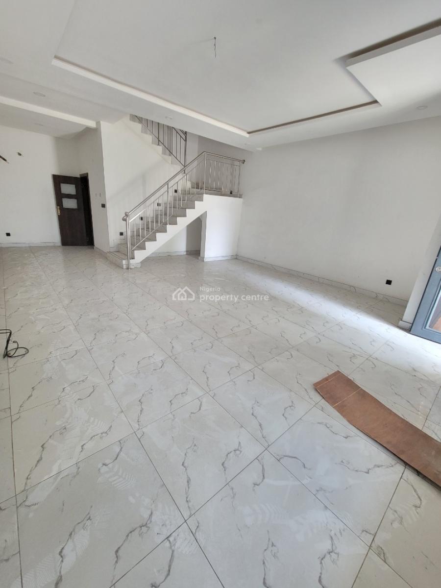 Luxurious and Spacious 4bedroom Terrace Duplex on 2 Floor, Mobil Road Ilaje Ajah, Ilaje, Ajah, Lagos, Terraced Duplex for Rent