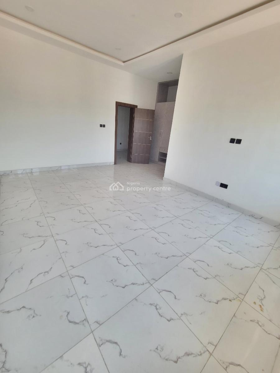 Luxurious and Spacious 4bedroom Terrace Duplex on 2 Floor, Mobil Road Ilaje Ajah, Ilaje, Ajah, Lagos, Terraced Duplex for Rent
