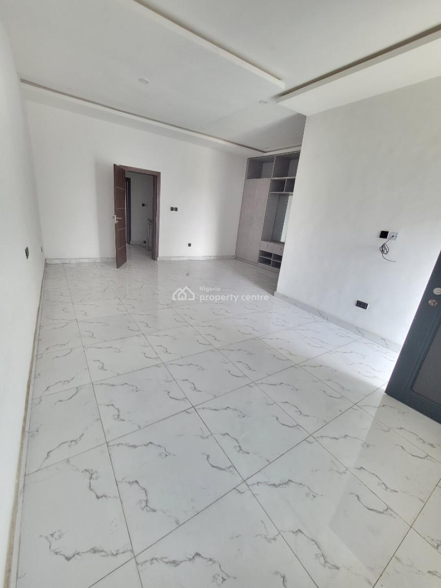 Luxurious and Spacious 4bedroom Terrace Duplex on 2 Floor, Mobil Road Ilaje Ajah, Ilaje, Ajah, Lagos, Terraced Duplex for Rent