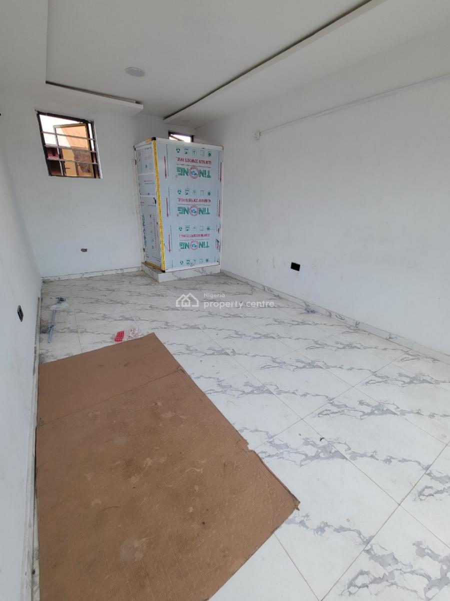Sharp and Spacious Shop Facing The Road (upstairs), Ado Road, Ajah, Lagos, Shop for Rent