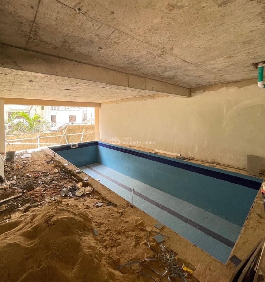 Lovely 2 Bedroom Apartment with Bq, Victoria Island (vi), Lagos, Block of Flats for Sale