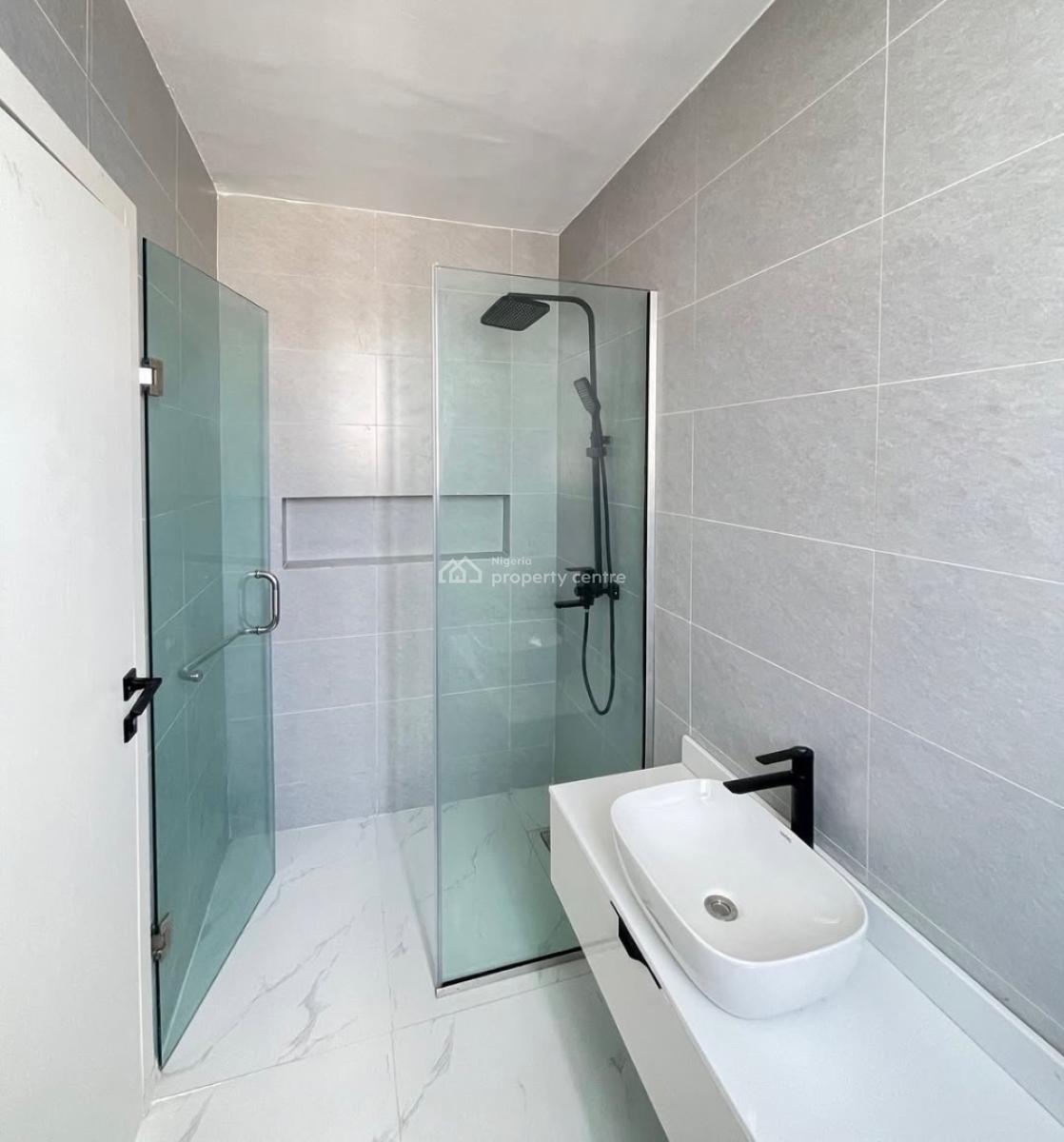 Lovely 2 Bedroom Apartment with Bq, Victoria Island (vi), Lagos, Block of Flats for Sale