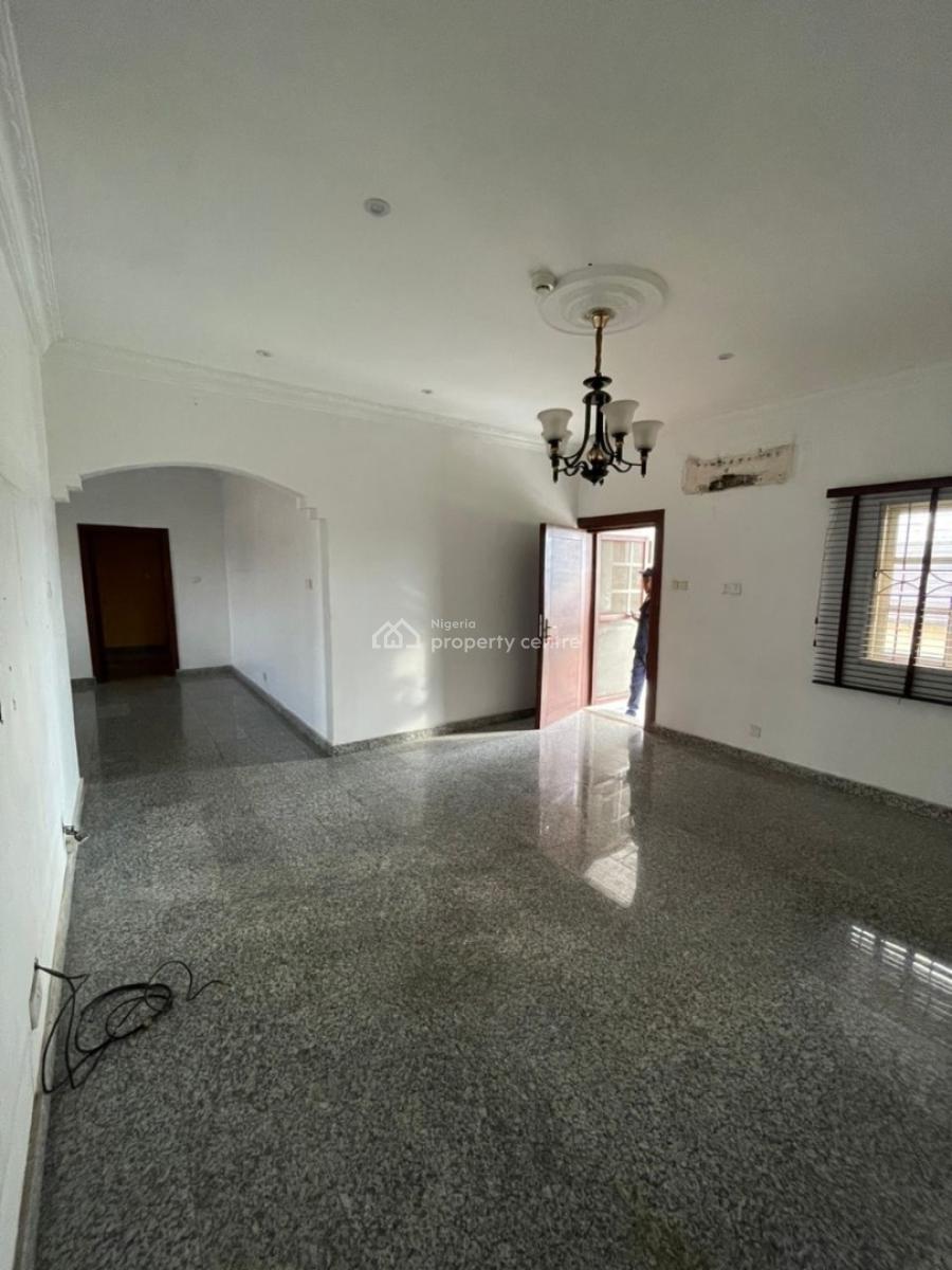 3 Bedroom Apartment in a Secured and Serene Estate, Off Admiralty Way ., Lekki Phase 1, Lekki, Lagos, Flat / Apartment for Rent