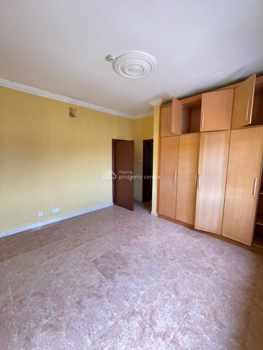 3 Bedroom Apartment in a Secured and Serene Estate, Off Admiralty Way ., Lekki Phase 1, Lekki, Lagos, Flat / Apartment for Rent