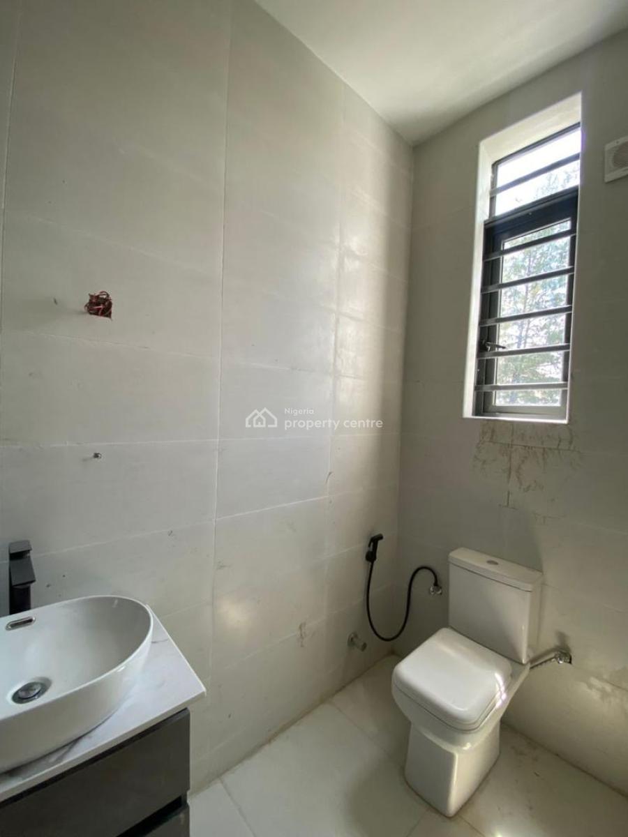 Tastefully Finished 2 Bedroom Apartment with Pool in a Secured Estate, Osapa, Lekki, Lagos, Block of Flats for Sale