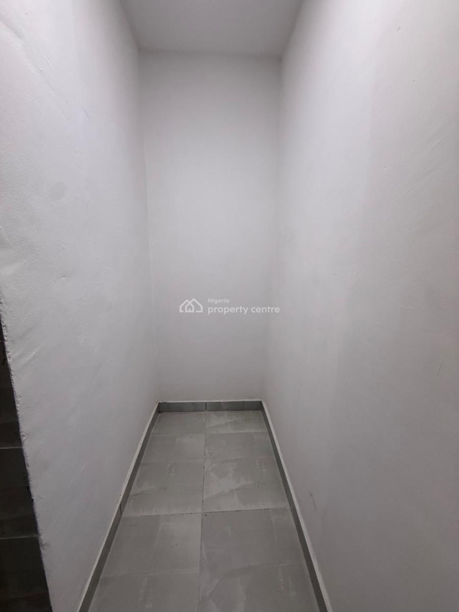 Newly Built 3 Bedroom Apartment with Maids Room, Lekki Phase 1, Lekki, Lagos, Flat / Apartment for Rent