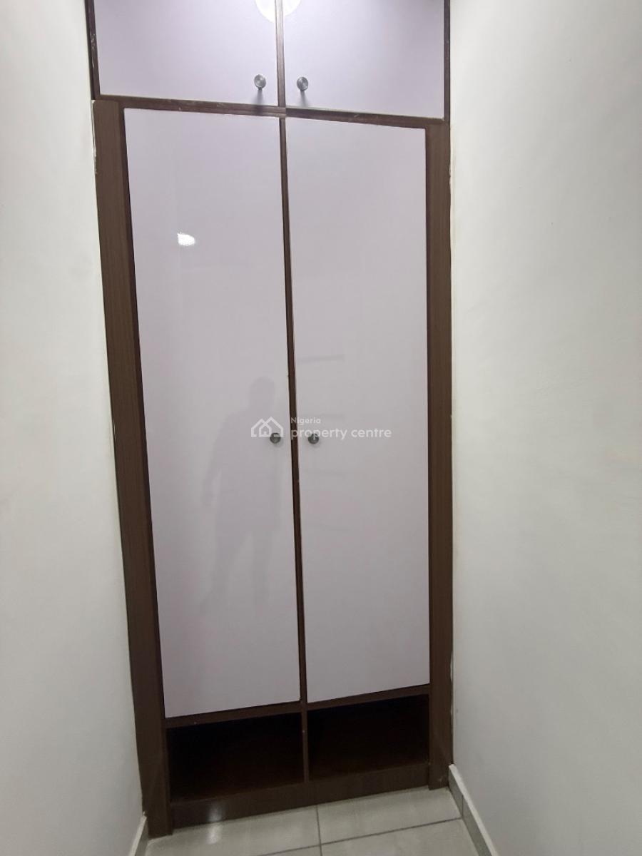 Newly Built 3 Bedroom Apartment with Maids Room, Lekki Phase 1, Lekki, Lagos, Flat / Apartment for Rent