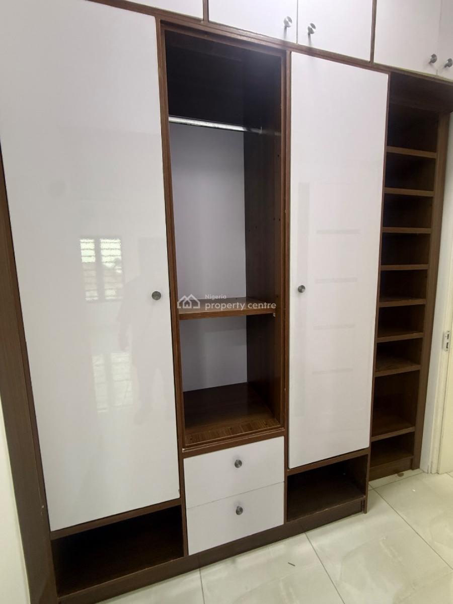Newly Built 3 Bedroom Apartment with Maids Room, Lekki Phase 1, Lekki, Lagos, Flat / Apartment for Rent