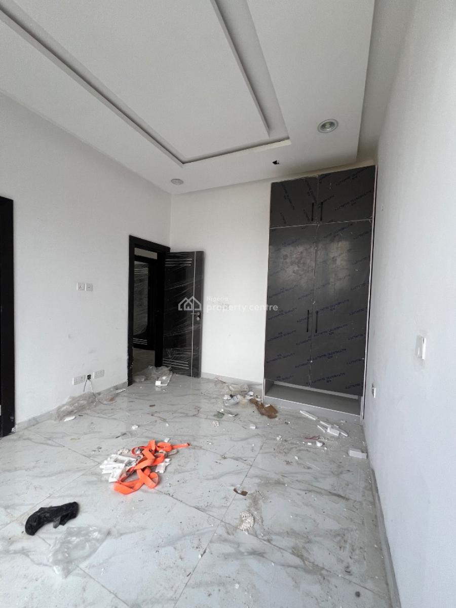 Luxury 2 Bedroom Apartment with Bq, Periwinke Estate, Lekki Phase 1, Lekki, Lagos, Flat / Apartment for Rent