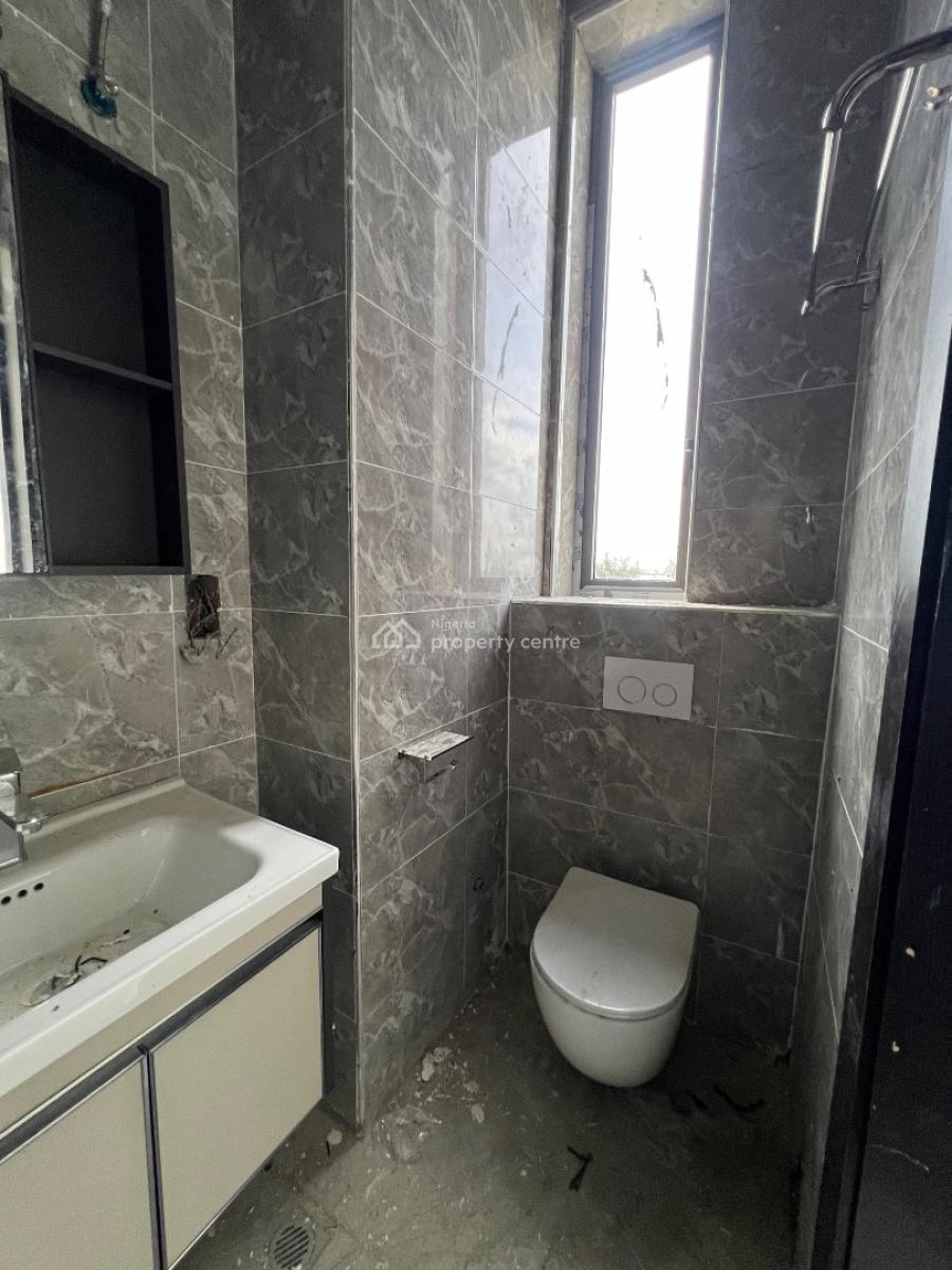 Luxury 2 Bedroom Apartment with Bq, Periwinke Estate, Lekki Phase 1, Lekki, Lagos, Flat / Apartment for Rent