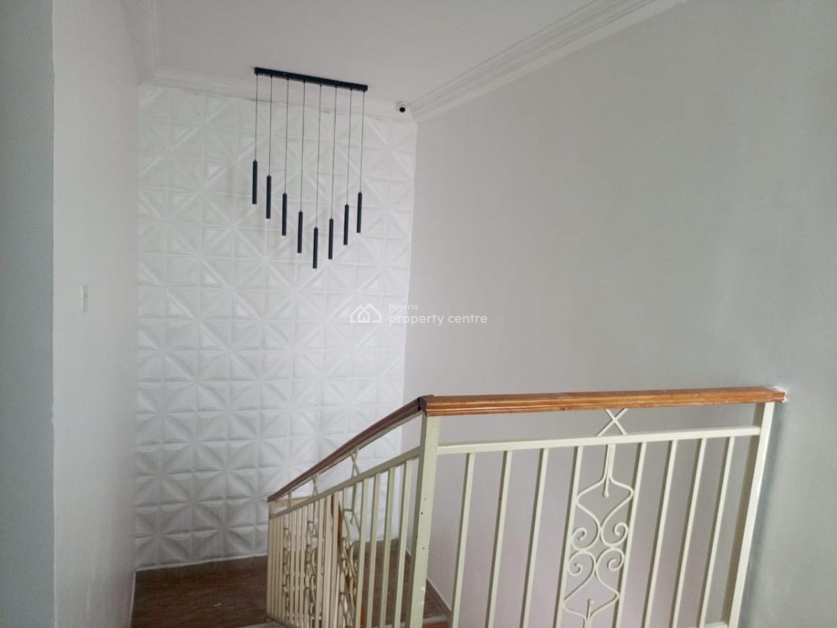 Lovely Renovated 2 Bedroom Flat, Lekki Phase 1, Lekki, Lagos, House for Rent