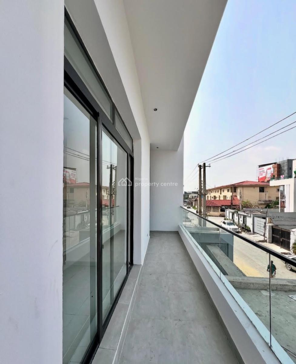 Fully Serviced 2 & 3 Bedroom Apartment, Lekki Phase 1, Lekki Phase 1, Lekki, Lagos, House for Sale