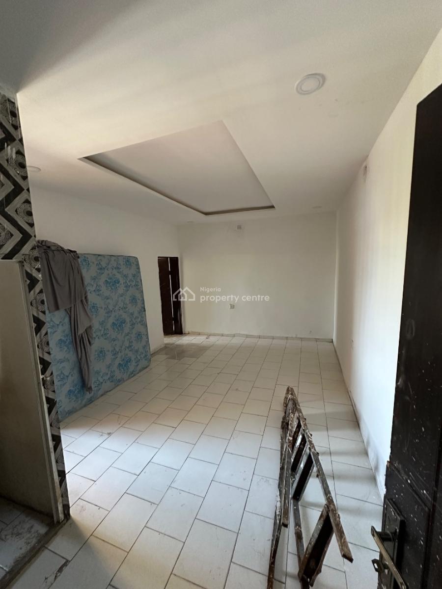 a Standard One Bedroom Apartment in a Very Good Location, Close to Starview Hotel 4th Avenue, Gwarinpa, Abuja, Mini Flat (room and Parlour) for Rent