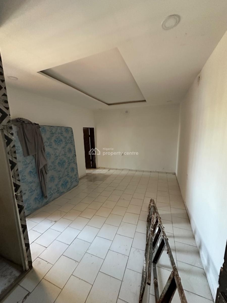 a Standard One Bedroom Apartment in a Very Good Location, Close to Starview Hotel 4th Avenue, Gwarinpa, Abuja, Mini Flat (room and Parlour) for Rent