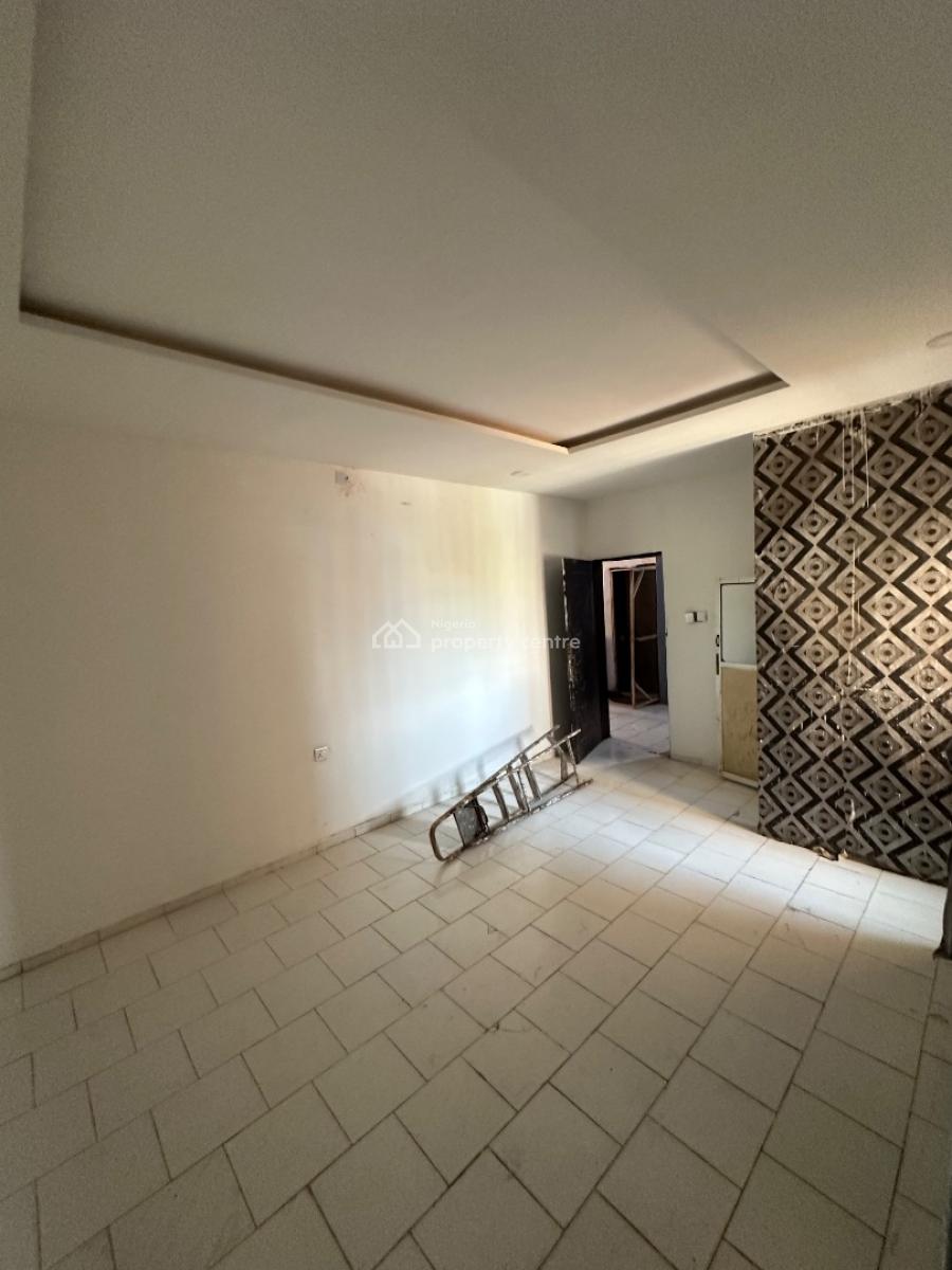 a Standard One Bedroom Apartment in a Very Good Location, Close to Starview Hotel 4th Avenue, Gwarinpa, Abuja, Mini Flat (room and Parlour) for Rent