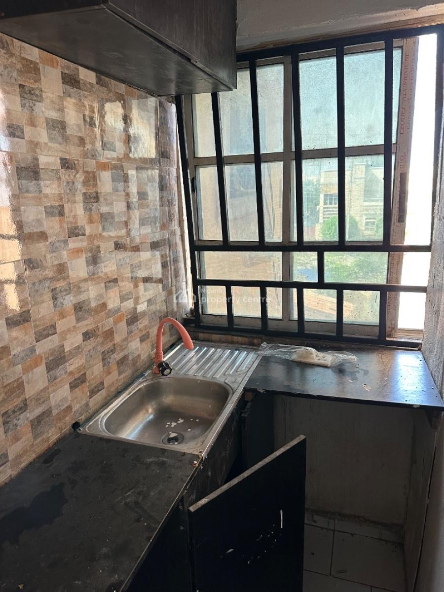 a Standard One Bedroom Apartment in a Very Good Location, Close to Starview Hotel 4th Avenue, Gwarinpa, Abuja, Mini Flat (room and Parlour) for Rent