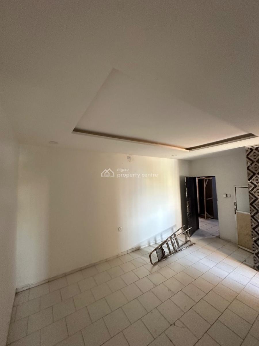 a Standard One Bedroom Apartment in a Very Good Location, Close to Starview Hotel 4th Avenue, Gwarinpa, Abuja, Mini Flat (room and Parlour) for Rent