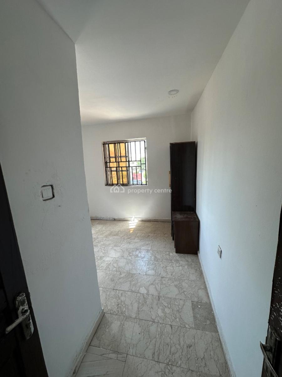 a Standard One Bedroom Apartment in a Very Good Location, Close to Starview Hotel 4th Avenue, Gwarinpa, Abuja, Mini Flat (room and Parlour) for Rent
