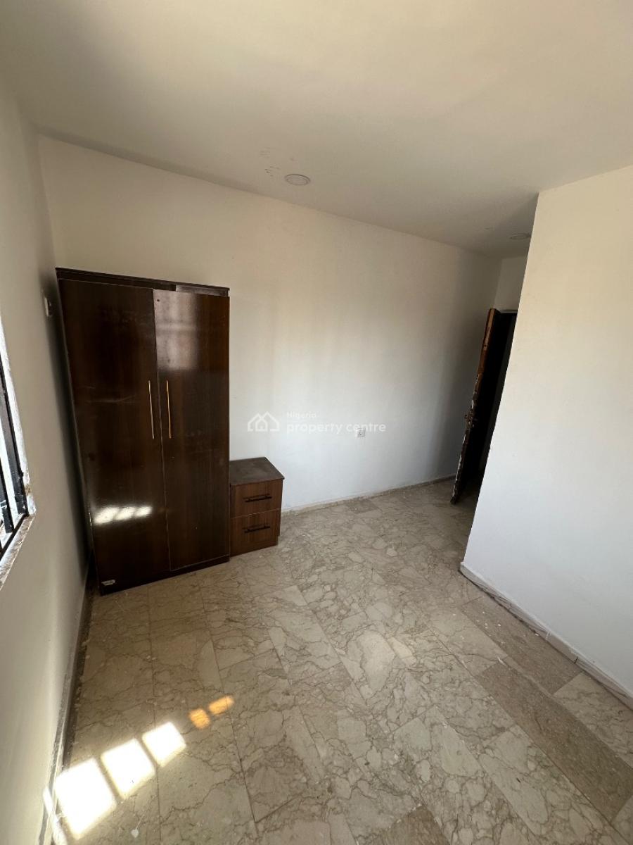 a Standard One Bedroom Apartment in a Very Good Location, Close to Starview Hotel 4th Avenue, Gwarinpa, Abuja, Mini Flat (room and Parlour) for Rent