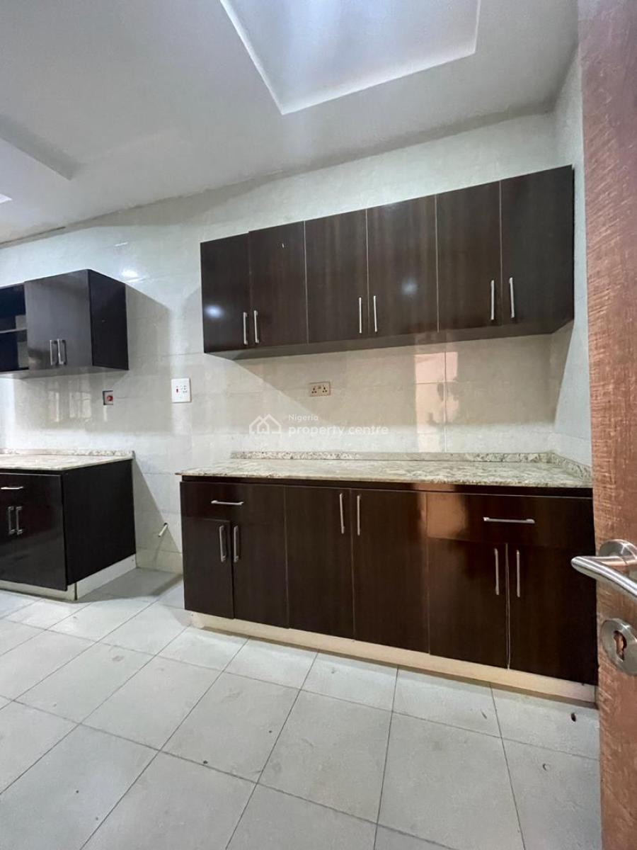 Massive 4bedroom Terrace Duplex in a Secure Environment, Jahi Behind Living Faith Church, Jahi, Abuja, Terraced Duplex for Rent