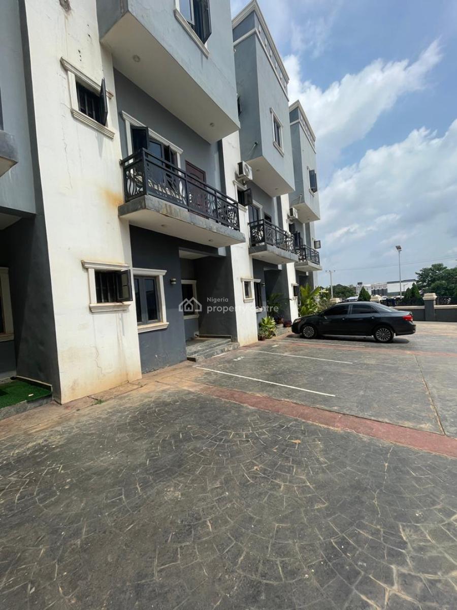 Massive 4bedroom Terrace Duplex in a Secure Environment, Jahi Behind Living Faith Church, Jahi, Abuja, Terraced Duplex for Rent
