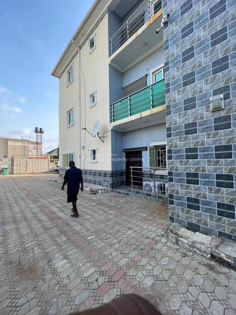 Luxury 3bedroom Block of Flats in a Secure Environment, Lifecamp District By Nigeria Ghana International School, Life Camp, Abuja, Flat / Apartment for Rent