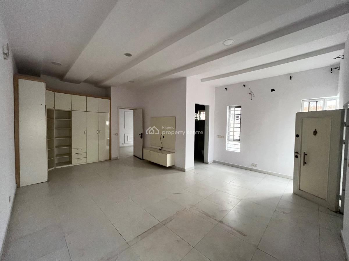 Massive 4 Bedroom Terrace Duplex with Bq in a Secured Estate, Osapa, Lekki, Lagos, Semi-detached Duplex for Rent