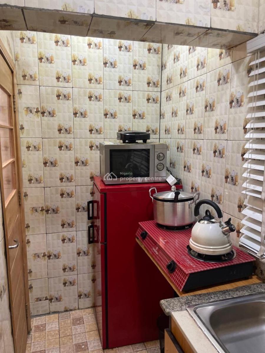 Lovely Spacious 1-bedroom, Osapa, Lekki, Lagos, Mini Flat (room and Parlour) for Rent