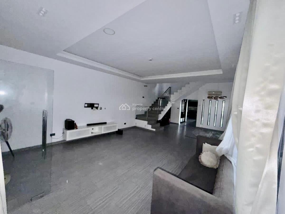a Very Spacious Well Maintained 4-bedroom, Osapa, Lekki, Lagos, Detached Duplex for Rent
