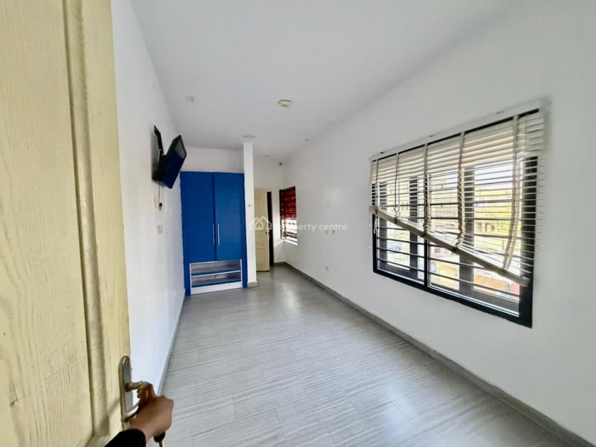 a Very Spacious Well Maintained 4-bedroom, Osapa, Lekki, Lagos, Detached Duplex for Rent