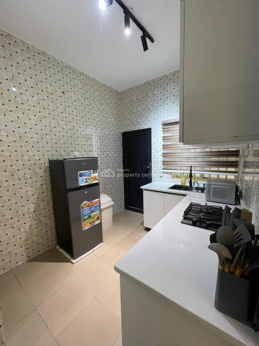 Luxury and Furnished 2 Bedrooms Apartment, Jahi, Abuja, Flat / Apartment for Rent