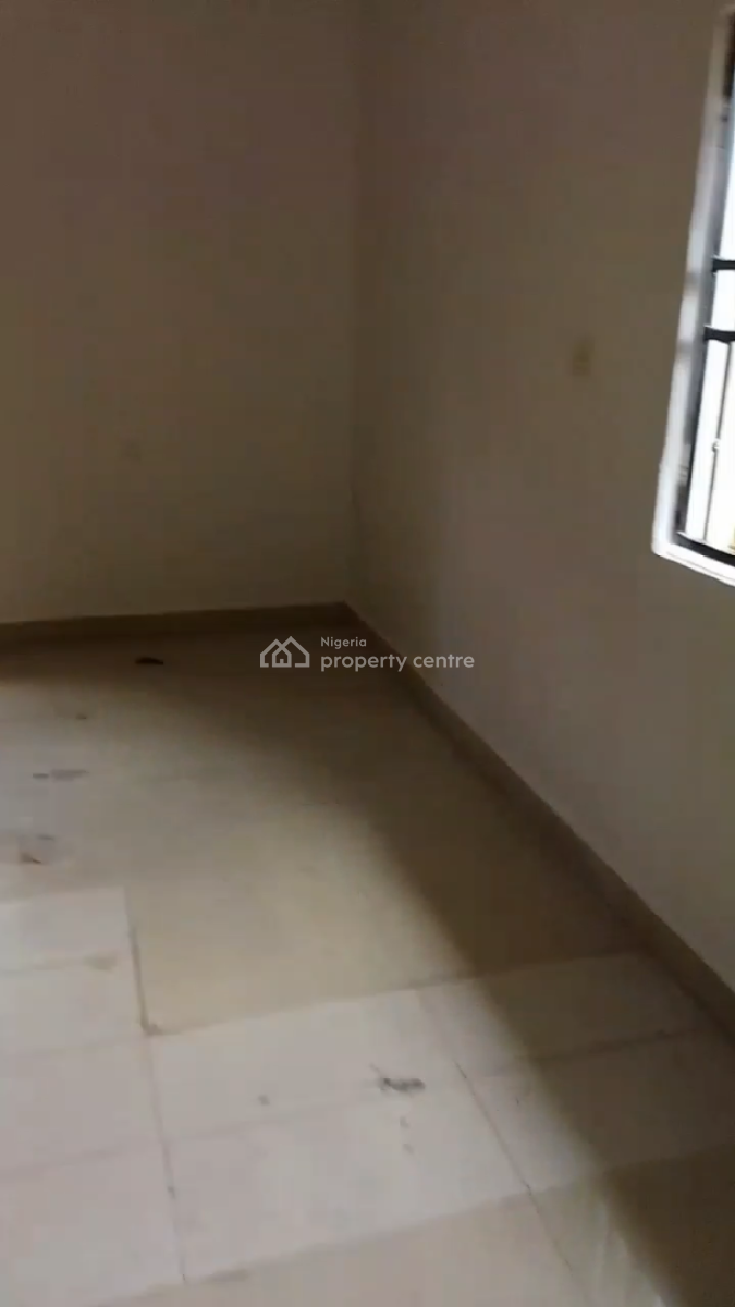 Massive 3 Bedrooms on an Interlocked Street, Parkview Estate, Ago Palace, Isolo, Lagos, Flat / Apartment for Rent