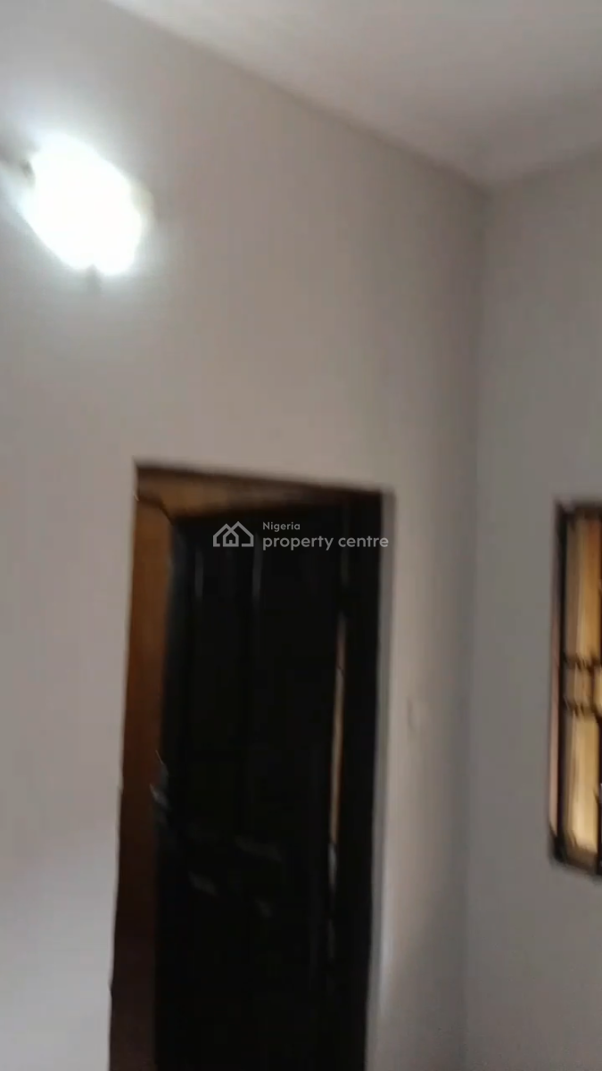 Massive 3 Bedrooms on an Interlocked Street, Parkview Estate, Ago Palace, Isolo, Lagos, Flat / Apartment for Rent