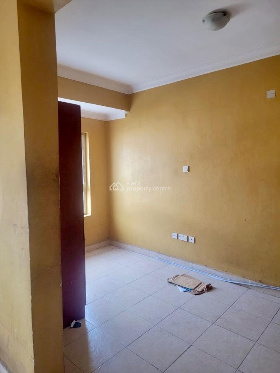 Well Maintained Spacious 5 Bedroom, Chevron Alternative Road, Lekki, Lagos, Terraced Duplex for Rent