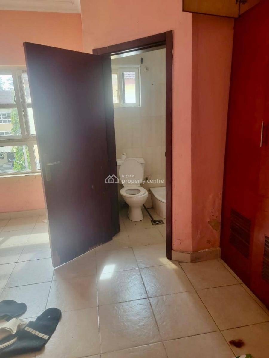 Well Maintained Spacious 5 Bedroom, Chevron Alternative Road, Lekki, Lagos, Terraced Duplex for Rent