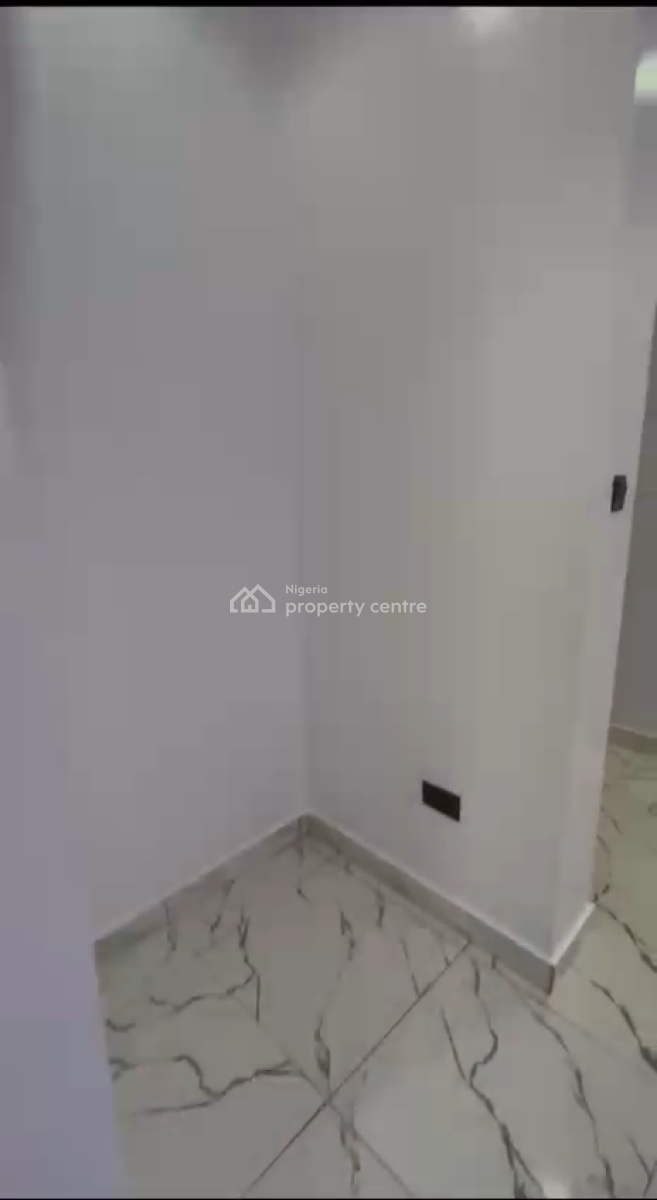 Band a, Renovated 2bedroom, Market Square Axis Lagos, Ago Palace, Isolo, Lagos, Flat / Apartment for Rent