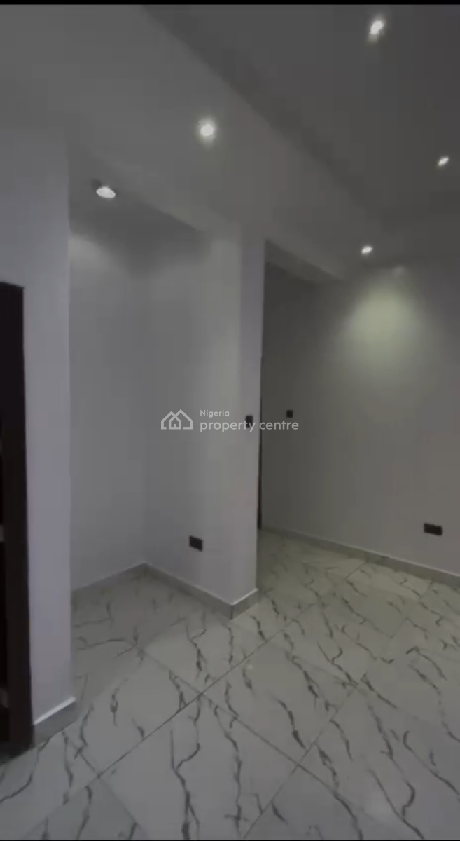 Band a, Renovated 2bedroom, Market Square Axis Lagos, Ago Palace, Isolo, Lagos, Flat / Apartment for Rent