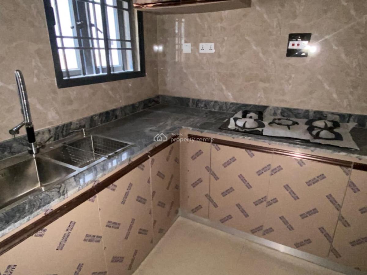 Luxury 4-bedroom Semi-detached Duplex with Bq, Guzape District, Abuja, Semi-detached Duplex for Rent