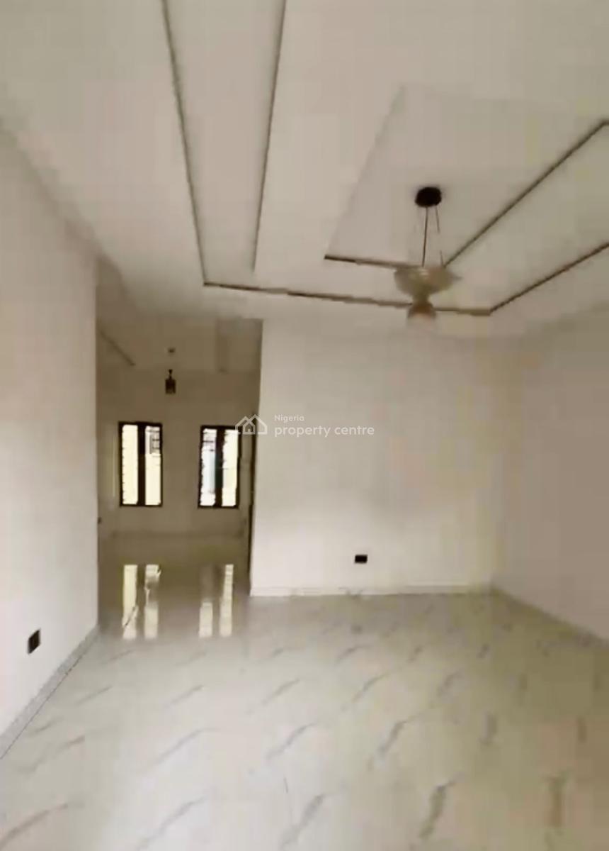 Newly Built Upstairs in Serene Surroundings, Mobil Road, Ilaje, Ajah, Lagos, Flat / Apartment for Rent