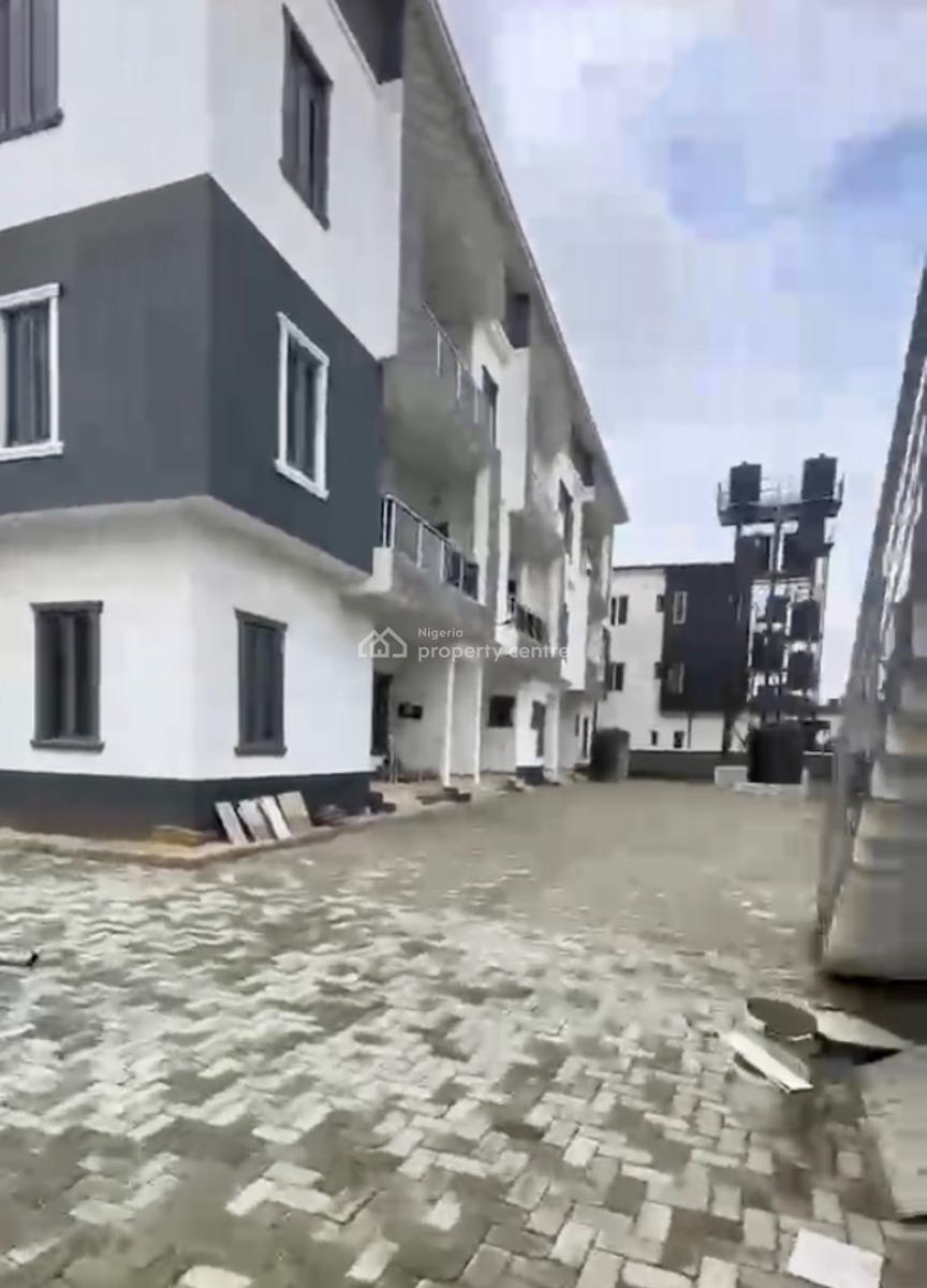 Newly Built Upstairs in Serene Surroundings, Mobil Road, Ilaje, Ajah, Lagos, Flat / Apartment for Rent