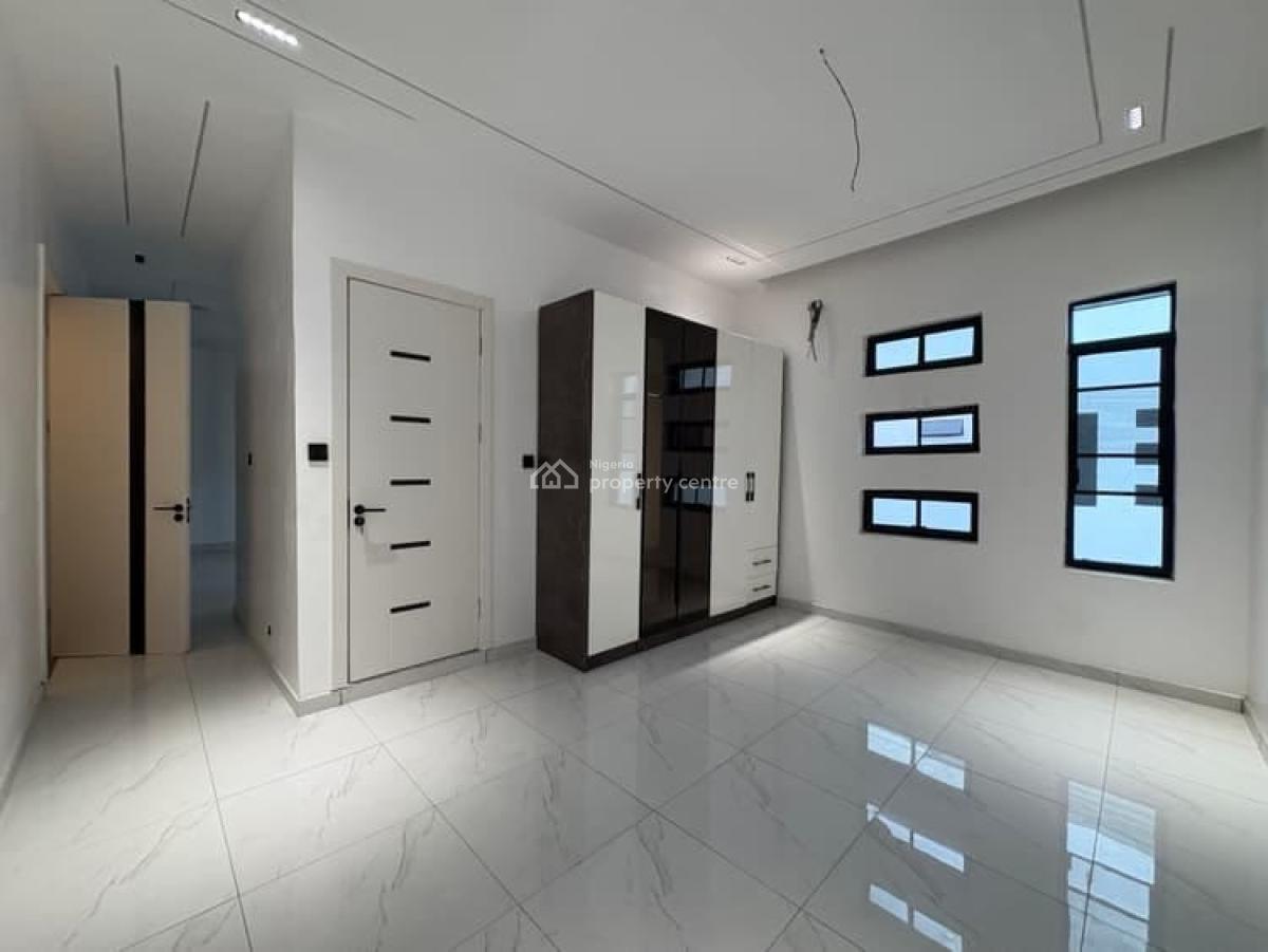 *well Finished and Spacious 5- Bedroom Semi- Detache, Osapa, Lekki, Lagos, Semi-detached Duplex for Sale