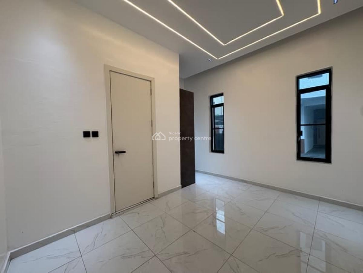 *well Finished and Spacious 5- Bedroom Semi- Detache, Osapa, Lekki, Lagos, Semi-detached Duplex for Sale