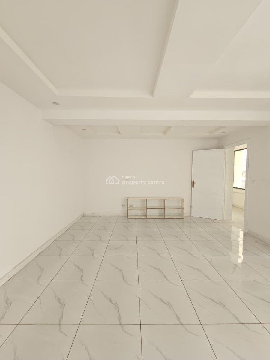 Exquisite 2 Bedrooms Apartment with Elevator in a Well Secured Area, Ikate, Lekki, Lagos, Flat / Apartment for Sale