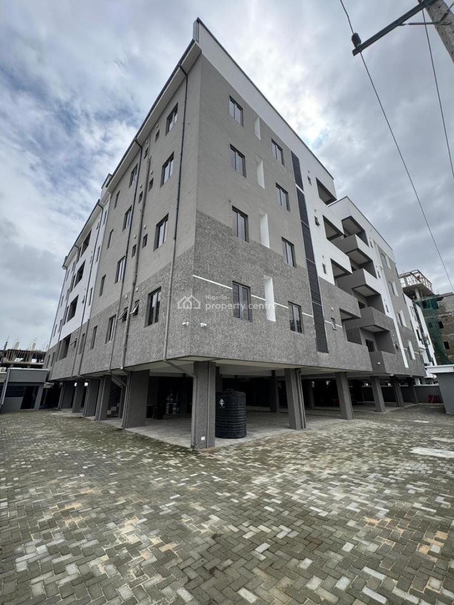 Spacious 2 Bedroom Apartment with Elevator, Gym & Central Gas System, Lekki Phase 1, Lekki, Lagos, Flat / Apartment for Sale