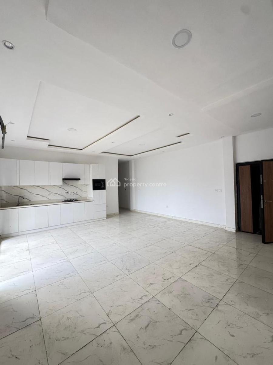 Spacious 2 Bedroom Apartment with Elevator, Gym & Central Gas System, Lekki Phase 1, Lekki, Lagos, Flat / Apartment for Sale
