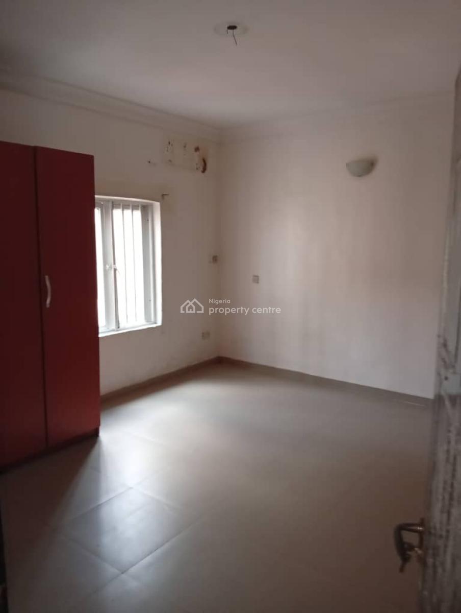 3 Bedroom Apartment (first Floor), Magodo Phase 1, Gra Phase 1, Magodo, Lagos, Flat / Apartment for Rent