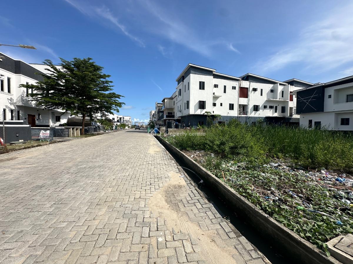 300 Sqm of Corner Piece Land, Buena Vista Estate, Lafiaji, Lekki, Lagos, Residential Land for Sale