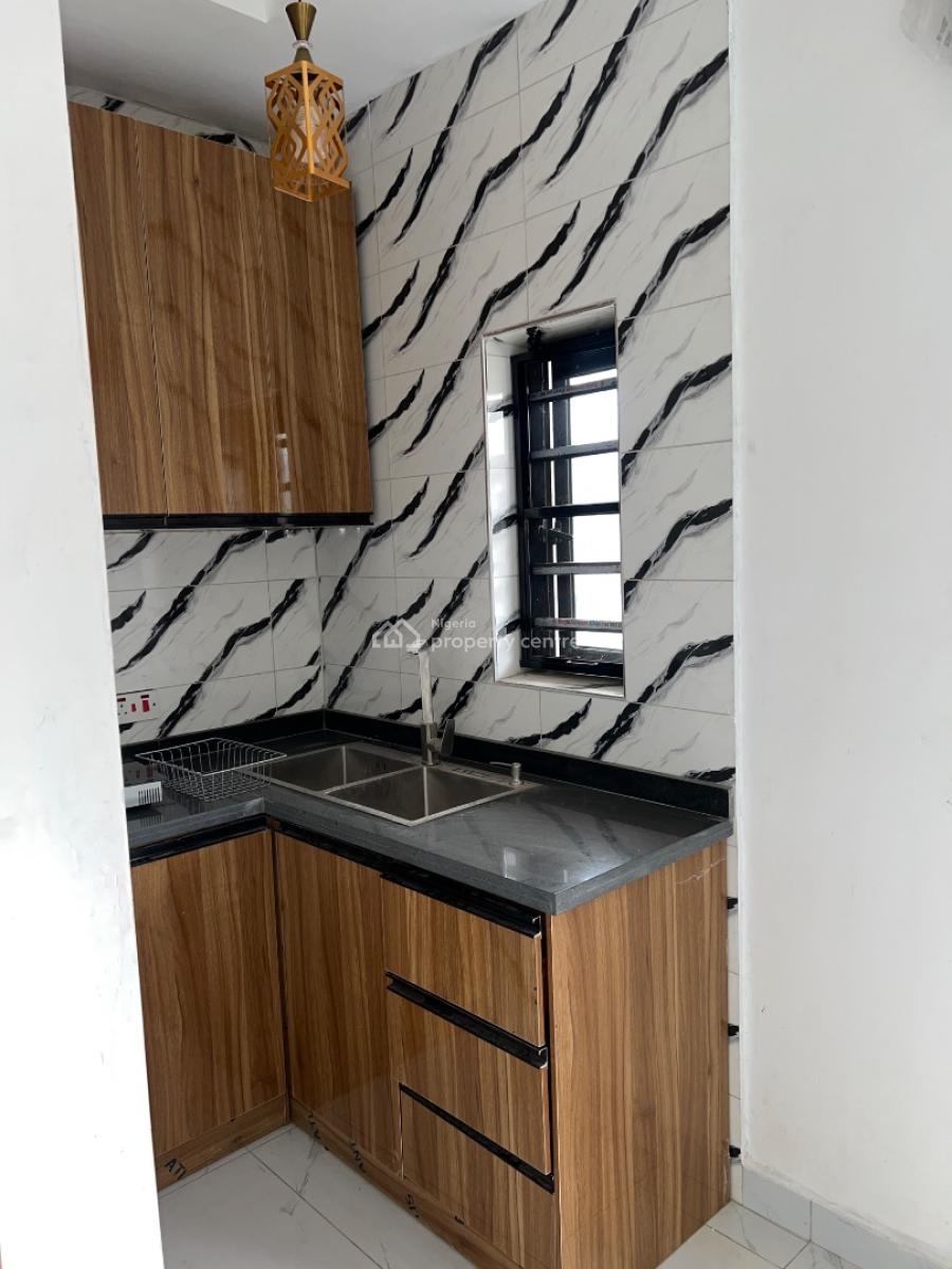 2 Bedroom Apartment with a Bq, Ikeja Gra, Ikeja Gra, Ikeja, Lagos, Flat / Apartment for Rent