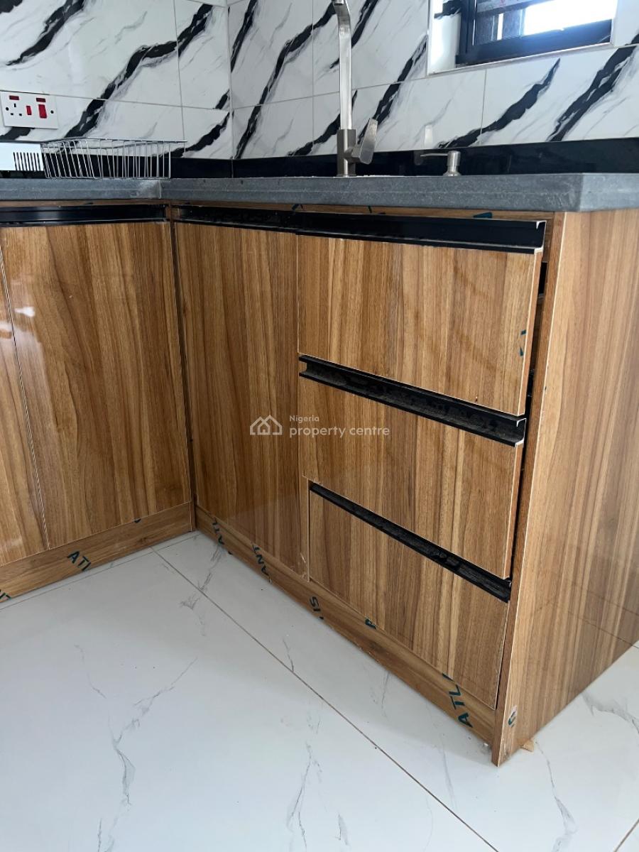 2 Bedroom Apartment with a Bq, Ikeja Gra, Ikeja Gra, Ikeja, Lagos, Flat / Apartment for Rent